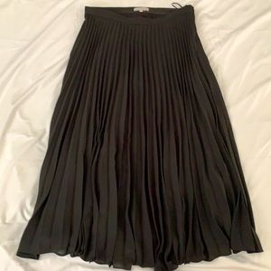 COPY - 1.State size 8 pleated midi skirt
